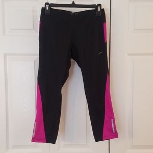 Nike Dri-fit Capri-Length Leggings